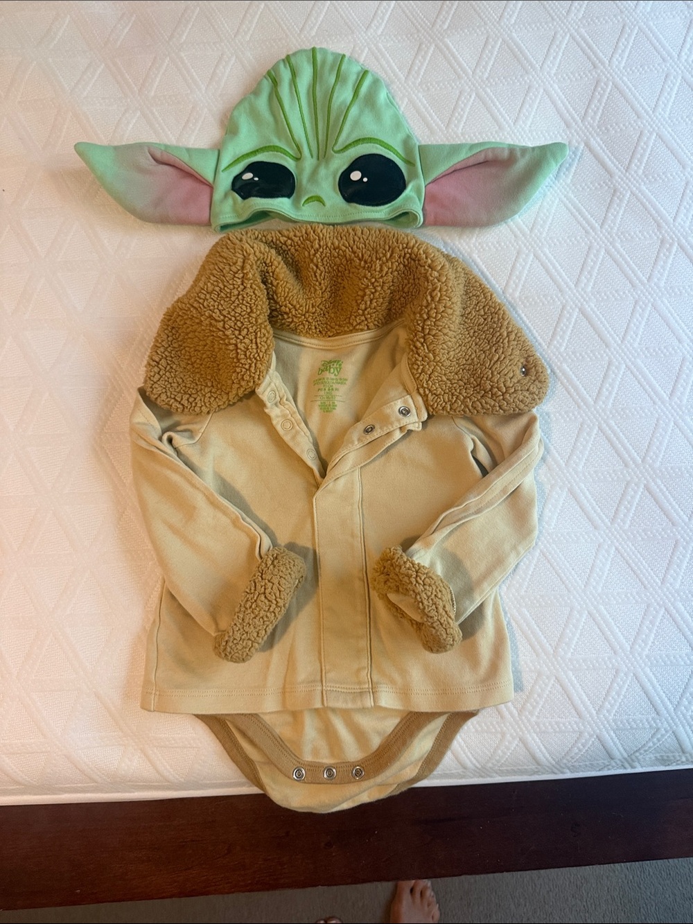 Disney Baby Yoda costume
